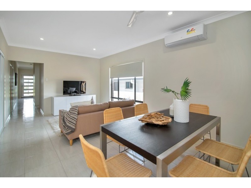 14 Bowerbird Street, Deebing Heights QLD 4306