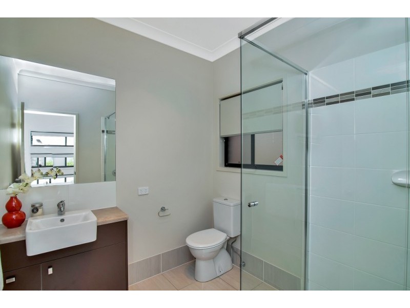14 Bowerbird Street, Deebing Heights QLD 4306