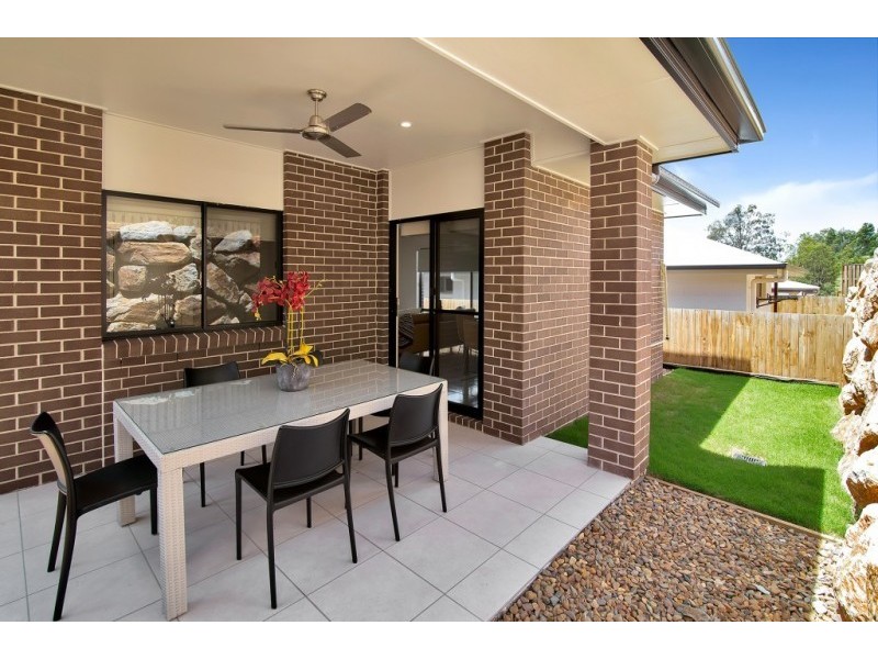 14 Bowerbird Street, Deebing Heights QLD 4306