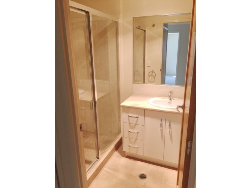 1/11 Galah Street, Churchill QLD 4305