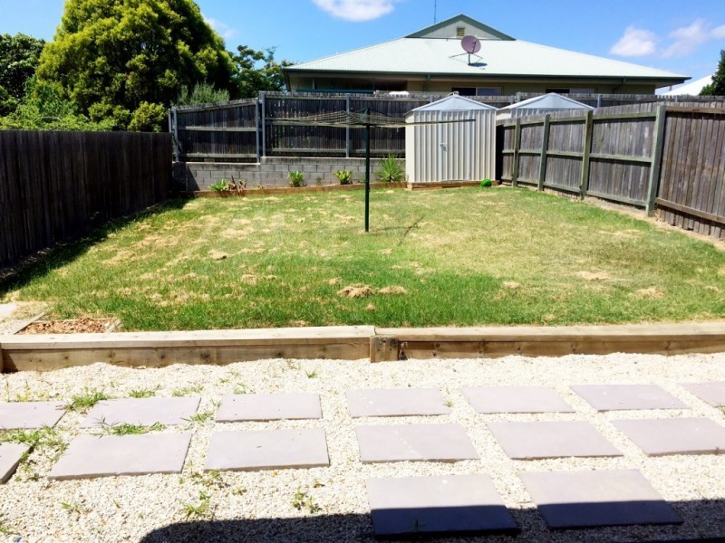 1/11 Galah Street, Churchill QLD 4305