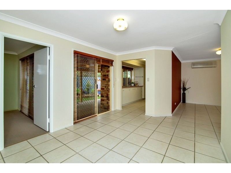 2/35 Kingston Drive, Flinders View QLD 4305