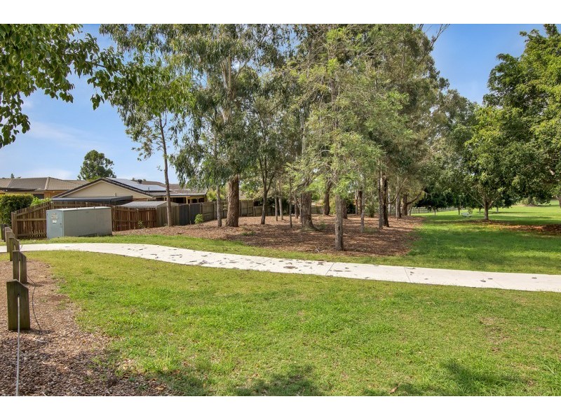 2/35 Kingston Drive, Flinders View QLD 4305