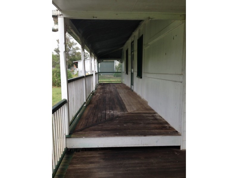 189A Churchbank Weir Raod, Peak Crossing QLD 4306