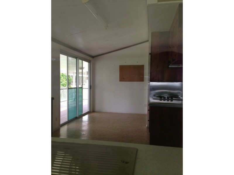 189A Churchbank Weir Raod, Peak Crossing QLD 4306