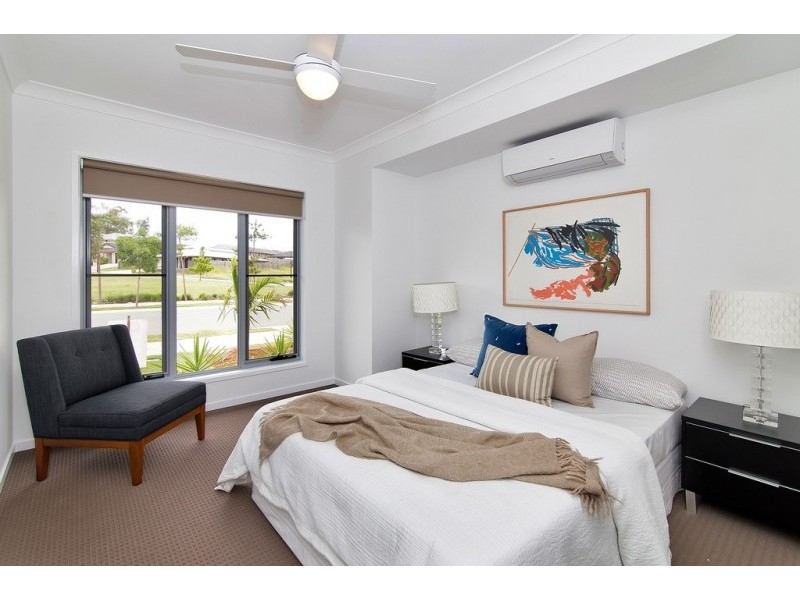 17 Sovereign Drive, Deebing Heights QLD 4306