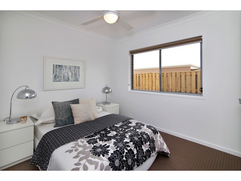 17 Sovereign Drive, Deebing Heights QLD 4306