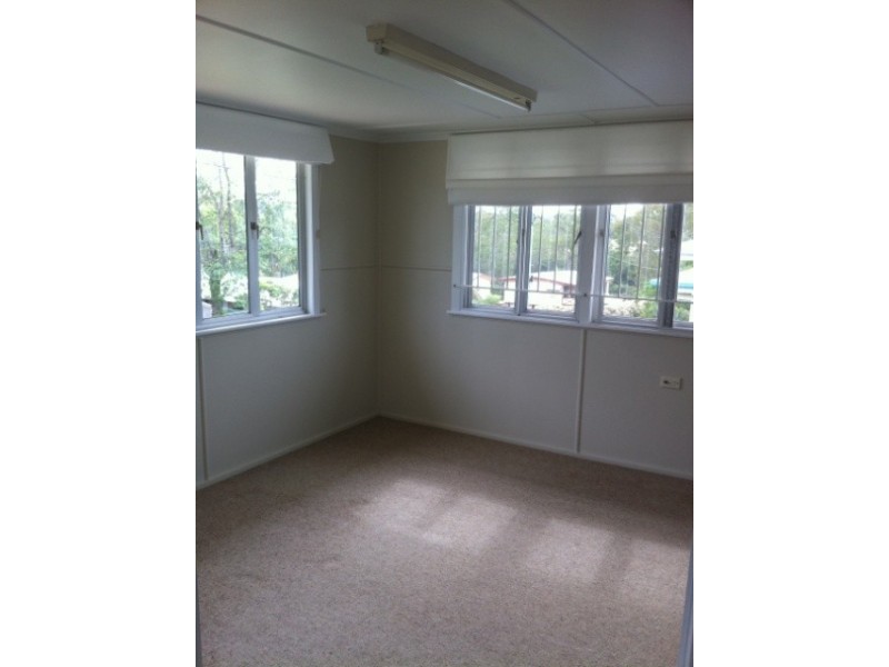 9 Harvey Street, Churchill QLD 4305