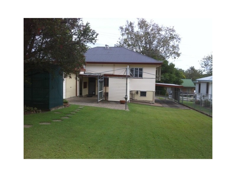 9 Harvey Street, Churchill QLD 4305