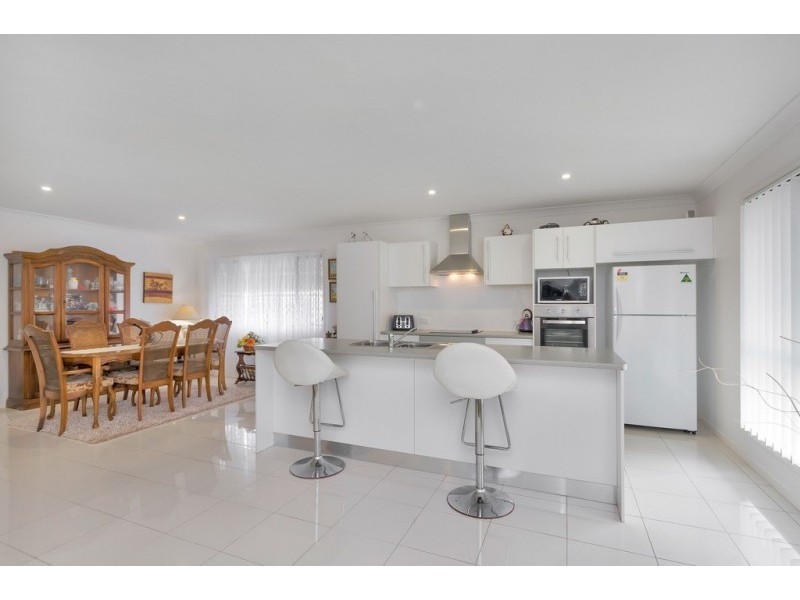 51 Kordan Boulevard, Raceview QLD 4305