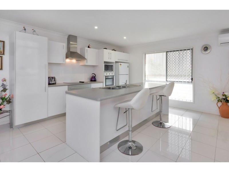 51 Kordan Boulevard, Raceview QLD 4305