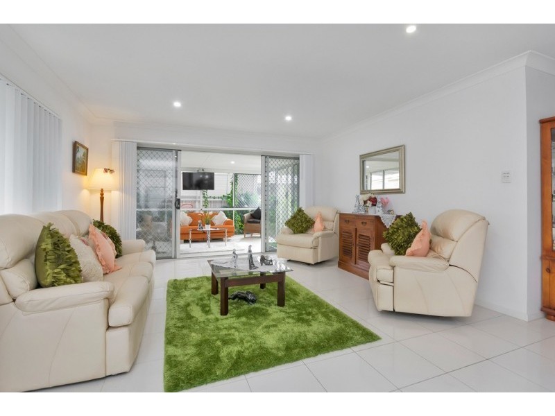 51 Kordan Boulevard, Raceview QLD 4305