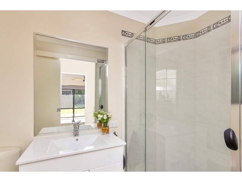 32 Lakeview Drive, Deebing Heights QLD 4306