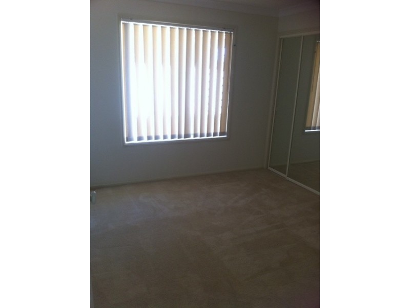 11 Challenger Avenue, Flinders View QLD 4305