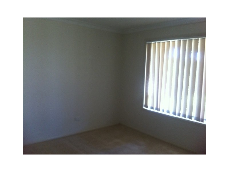 11 Challenger Avenue, Flinders View QLD 4305