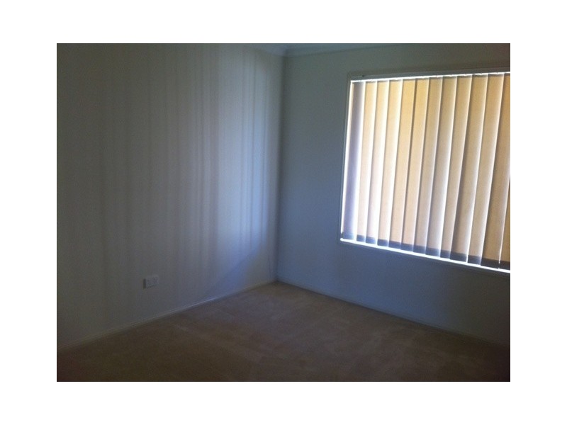 11 Challenger Avenue, Flinders View QLD 4305