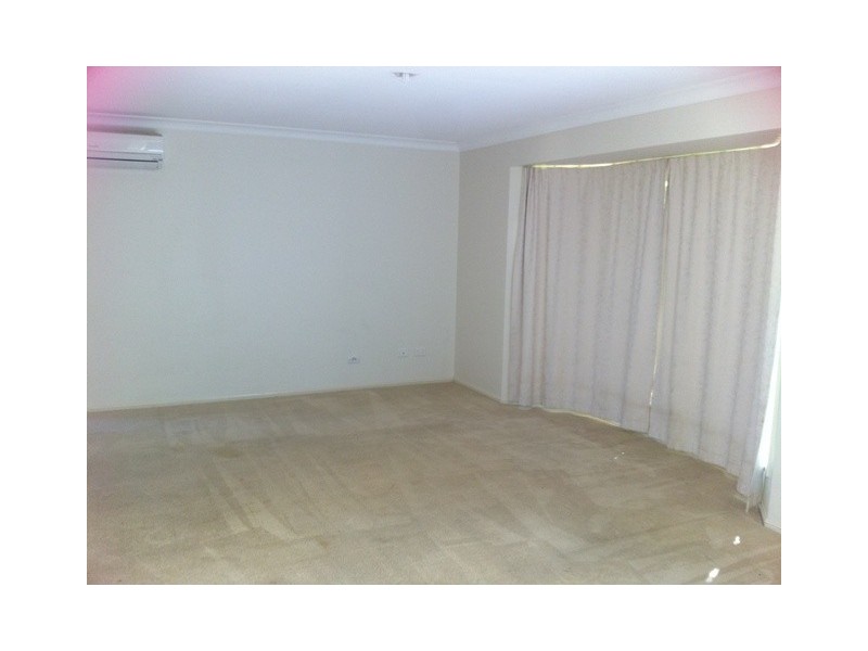 11 Challenger Avenue, Flinders View QLD 4305