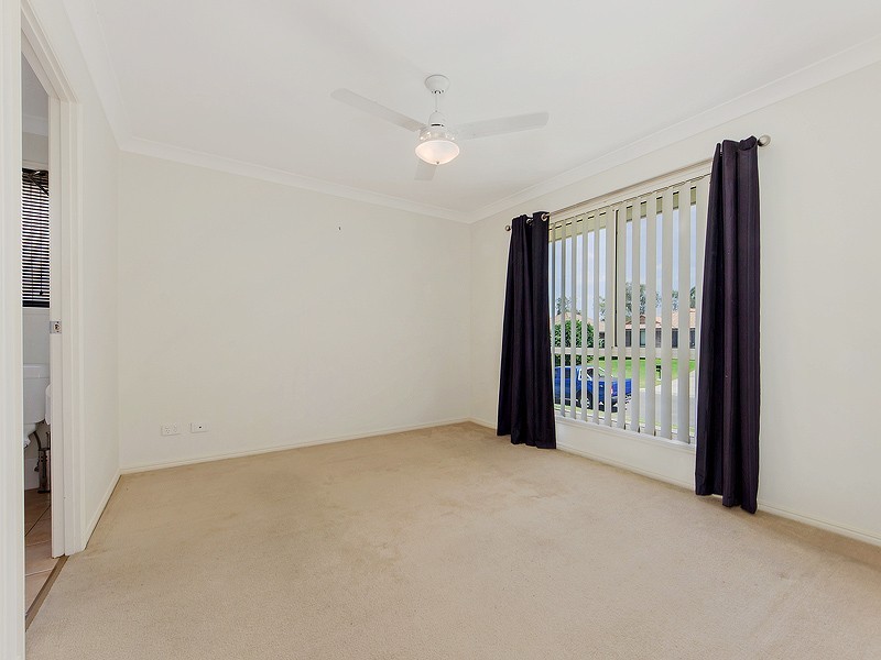 105 Anna Drive, Raceview QLD 4305