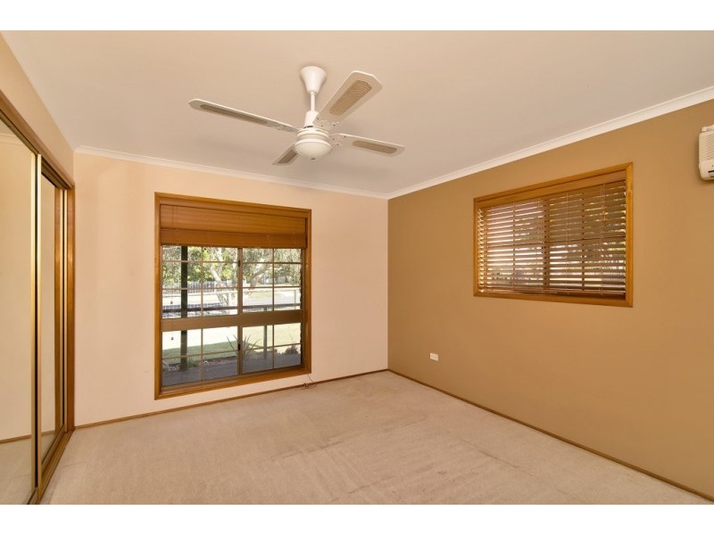 33 Kanangra Street, Redbank Plains QLD 4301