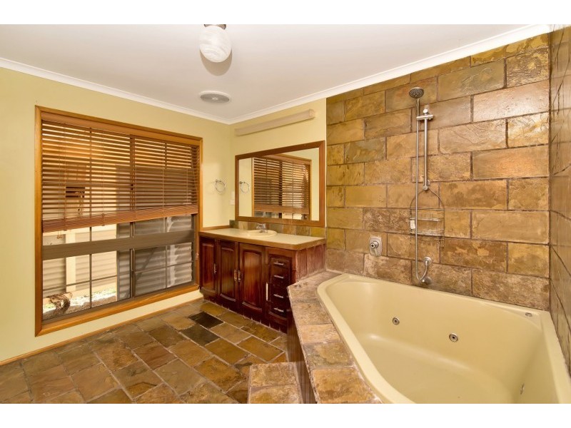 33 Kanangra Street, Redbank Plains QLD 4301