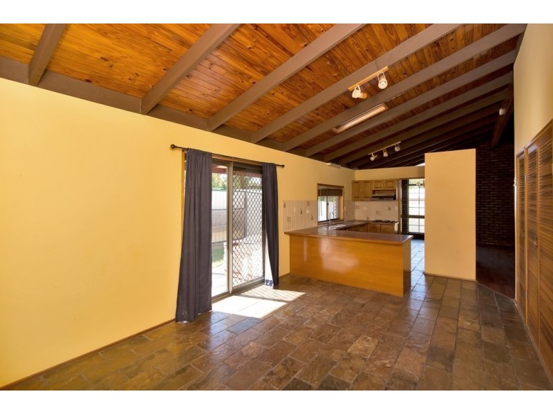 33 Kanangra Street, Redbank Plains QLD 4301