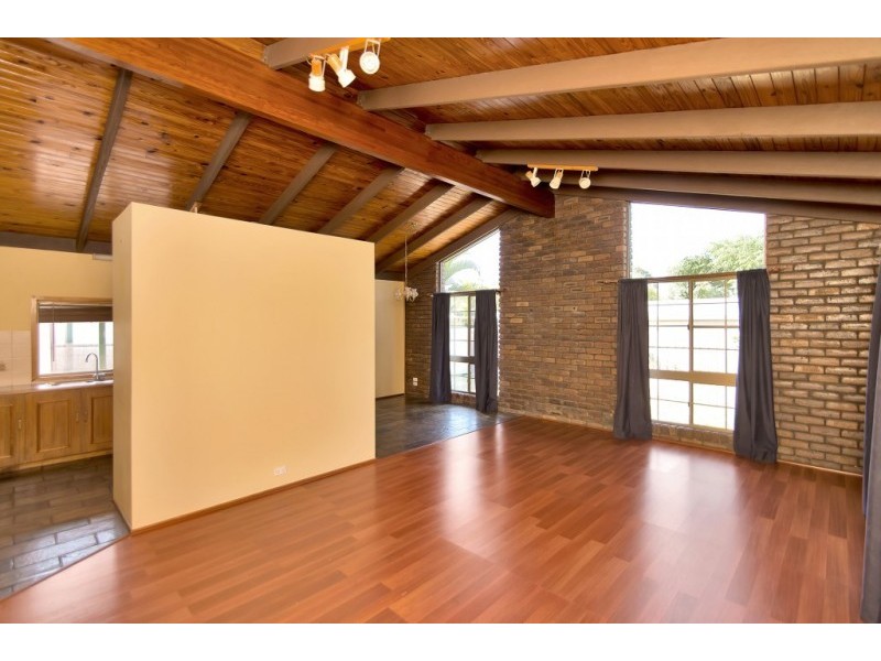 33 Kanangra Street, Redbank Plains QLD 4301