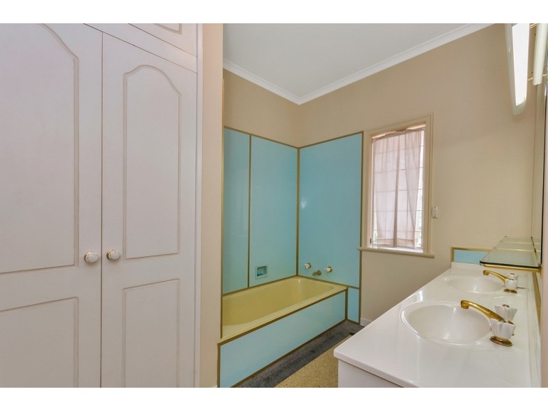 68A Whitehill Road, Eastern Heights QLD 4305