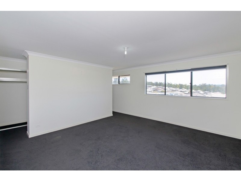 90 Honeywood Drive, Fernvale QLD 4306