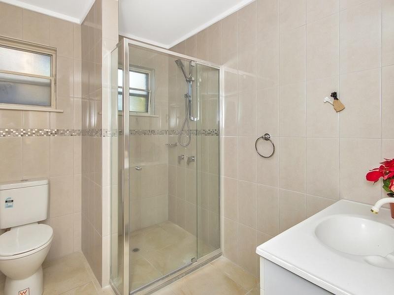32 Siemons Street, One Mile QLD 4305