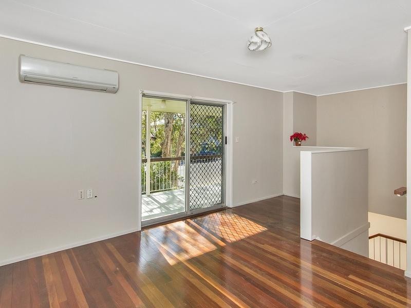 32 Siemons Street, One Mile QLD 4305