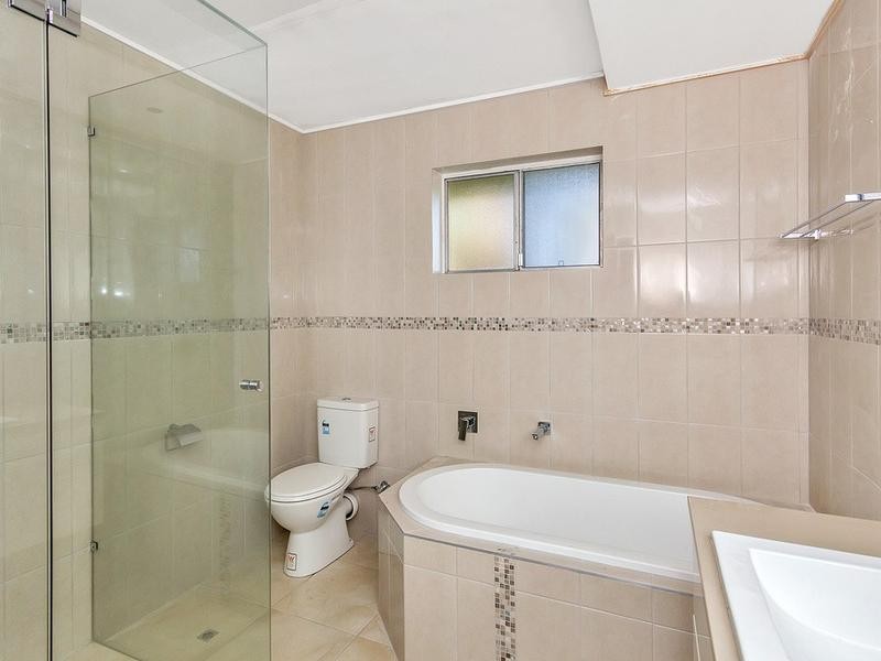 32 Siemons Street, One Mile QLD 4305