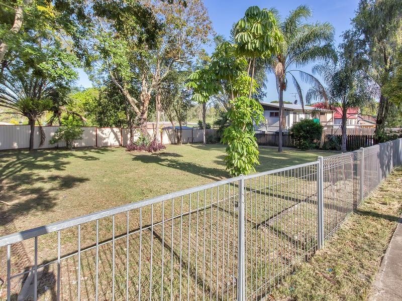 32 Siemons Street, One Mile QLD 4305
