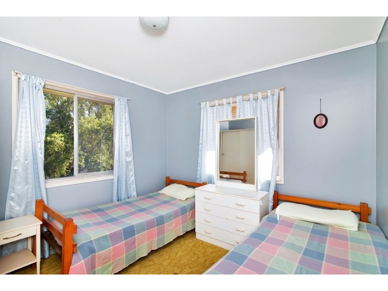 21 Burgess Street, Raceview QLD 4305