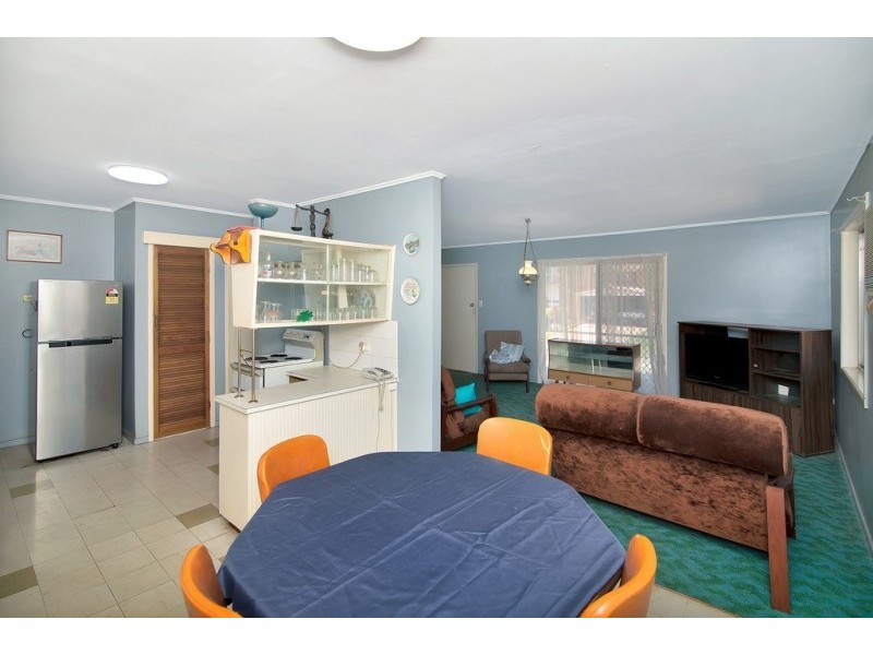 21 Burgess Street, Raceview QLD 4305