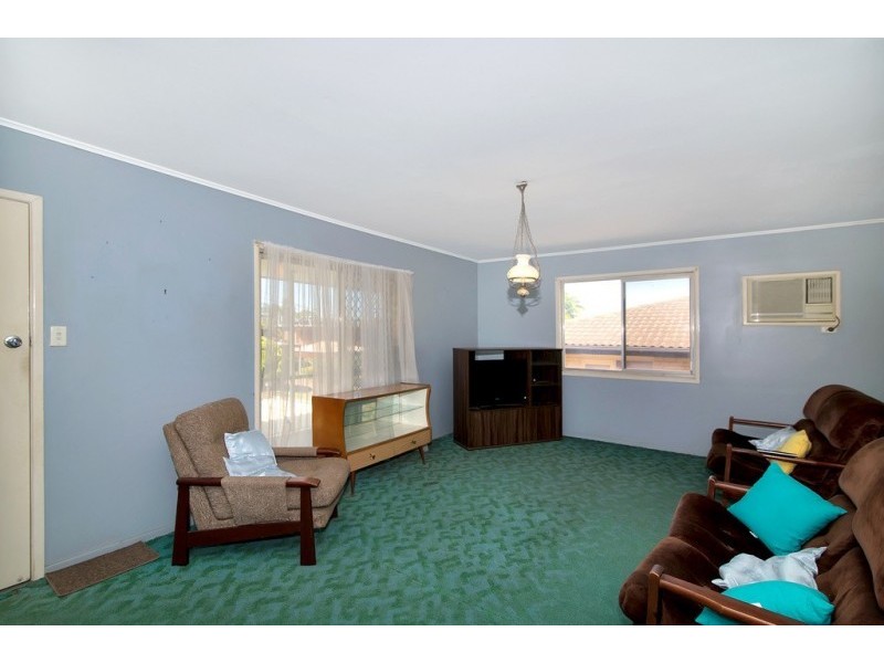 21 Burgess Street, Raceview QLD 4305