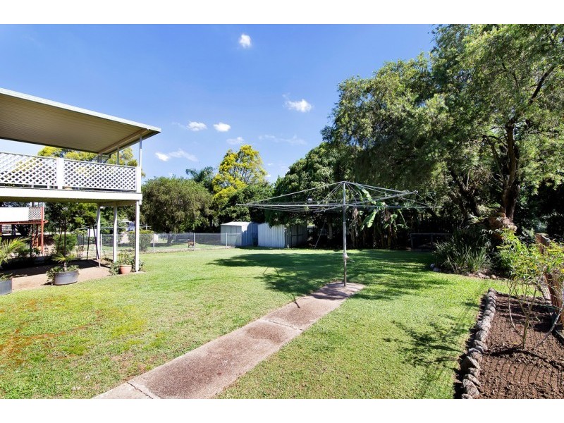 21 Burgess Street, Raceview QLD 4305