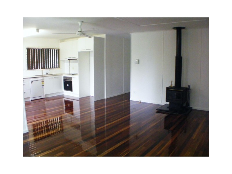 44 Cemetery Road, Eastern Heights QLD 4305