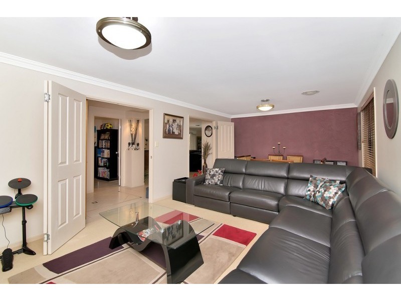 28 Mellor Place, Brassall QLD 4305