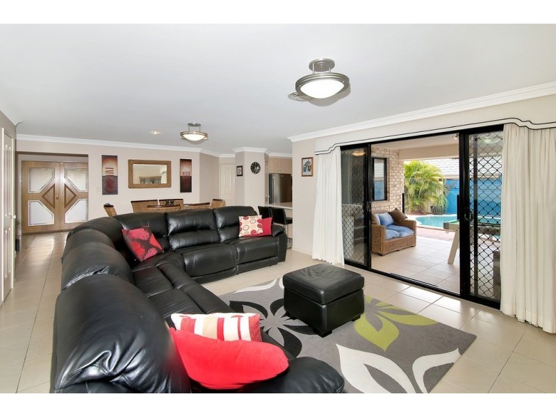 28 Mellor Place, Brassall QLD 4305