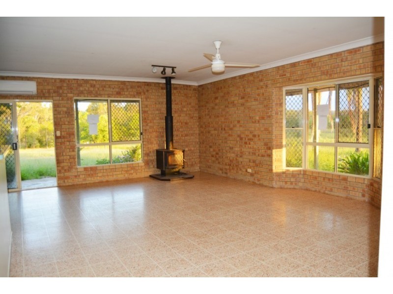 825 Esk-Hampton Road, Redbank Creek QLD 4312