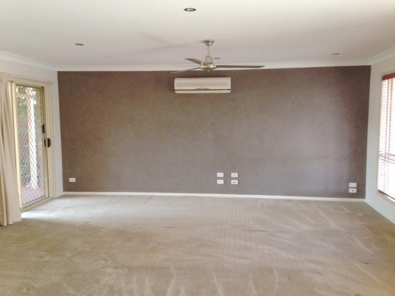 32 Cowley Drive, Flinders View QLD 4305