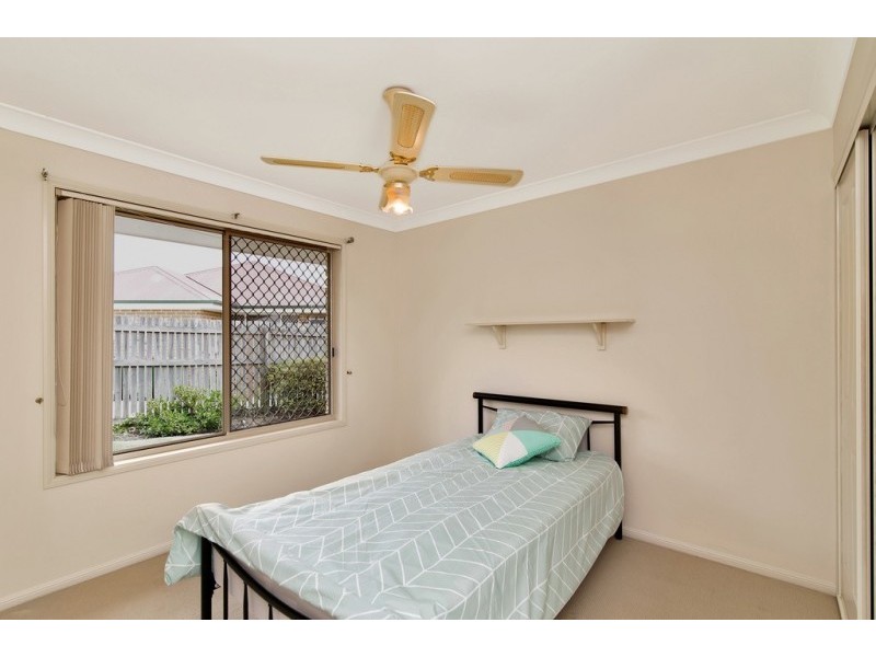 21 Magnolia Place, Flinders View QLD 4305