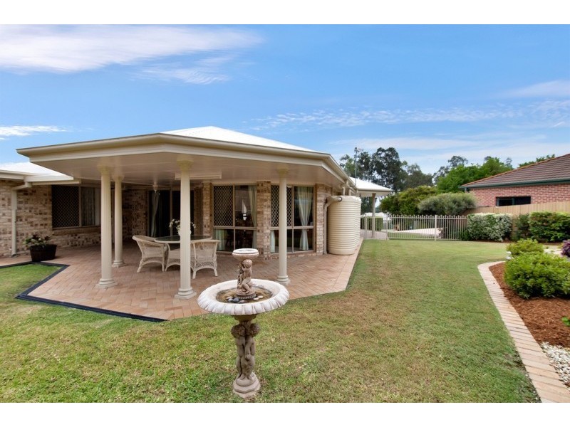 21 Magnolia Place, Flinders View QLD 4305
