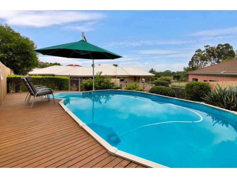 21 Magnolia Place, Flinders View QLD 4305