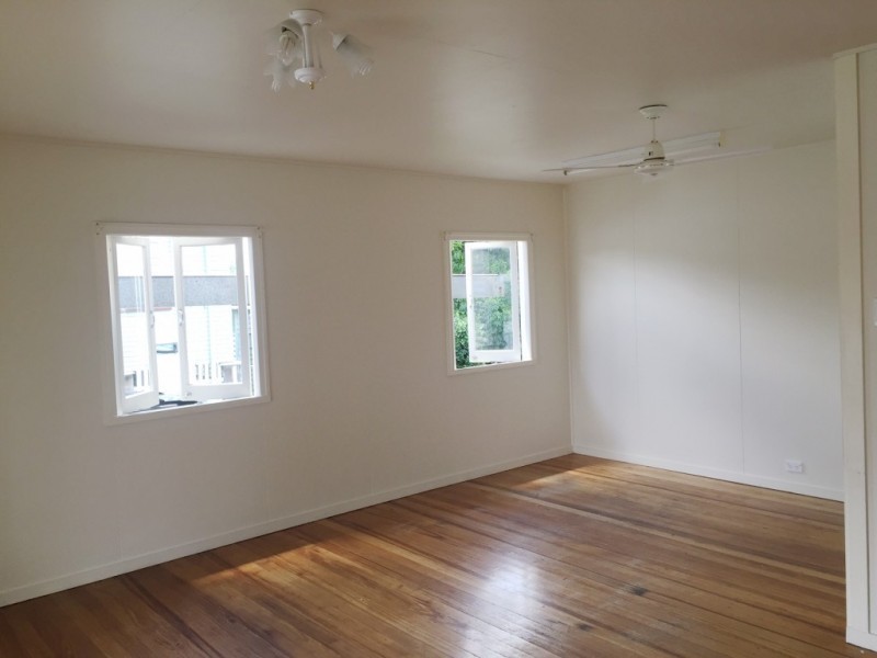 1 Churchill Street, Churchill QLD 4305