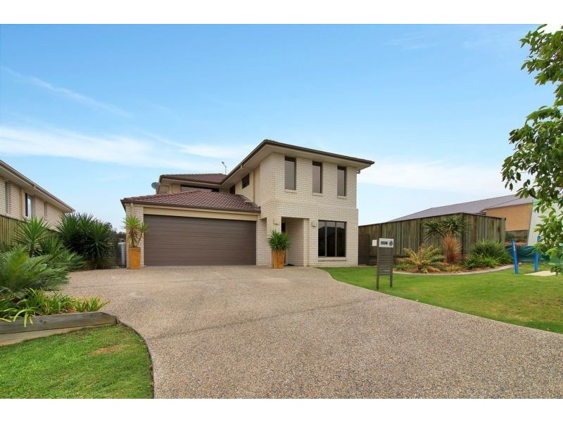 1 Azure Court, Deebing Heights QLD 4306