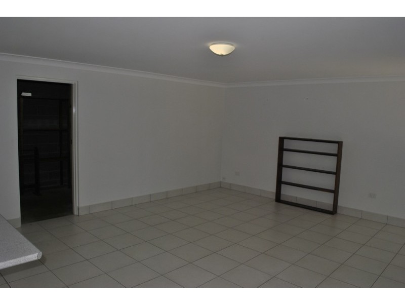 76 Simmons Road, North Ipswich QLD 4305