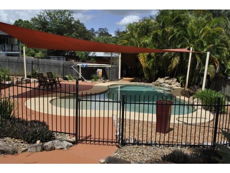 76 Simmons Road, North Ipswich QLD 4305