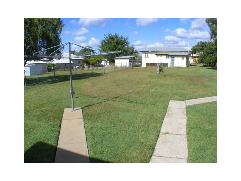 8 Greenham Street, Raceview QLD 4305