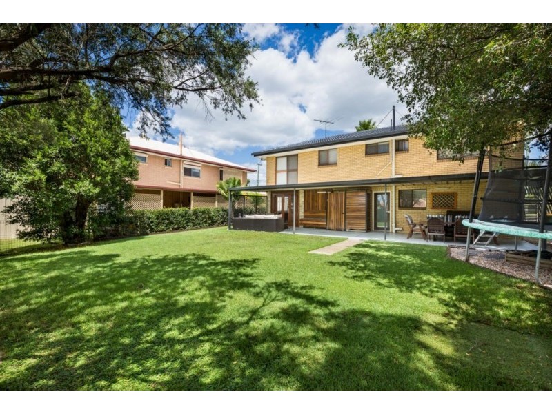 3 Lance Drive, Flinders View QLD 4305